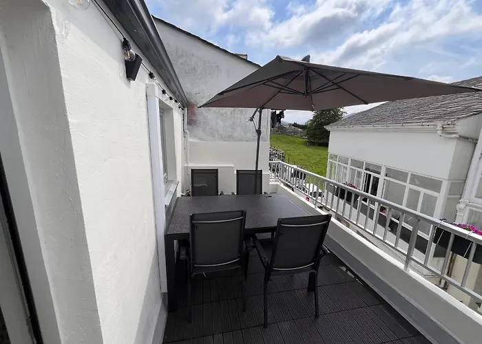 Valdeflores Flats * Viveiro